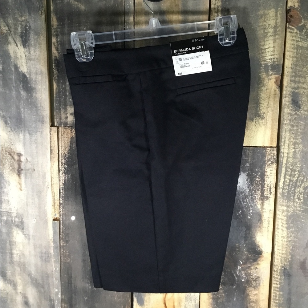 Liz Claiborne black Bermuda shorts size 6P